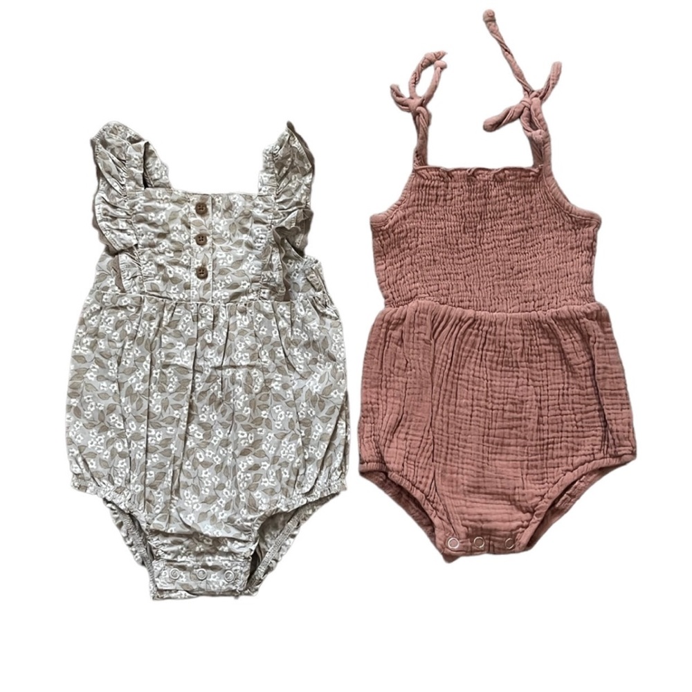 2 Pack Girls 3-6M Short Sleeve Onesies Bundle